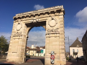 Though the most famous is the Arc de Triomphe, but there are actually triumphal arches all over France dedicated to former kings or the escapades of Napoleon Bonaparte